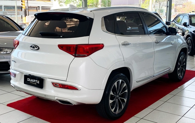 imagem-https://www.socarrao.com.br/sc-vehicle-images-prod/4319559/1791554755687-MDA4LmpwZw.jpg