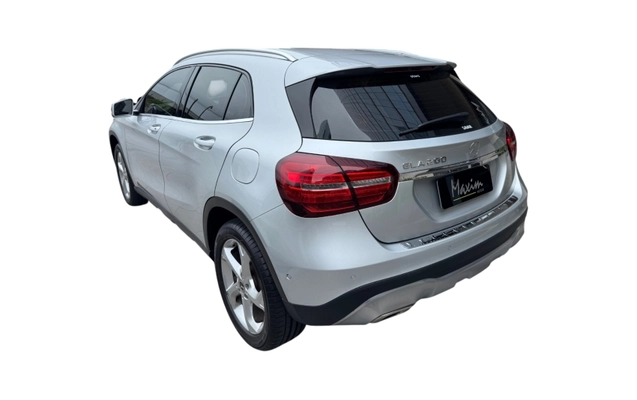 imagem-https://www.socarrao.com.br/sc-vehicle-images-prod/4319566/1791554870169-2LErZDghzg99HclPS499gGqE87wPKHJh.jpg