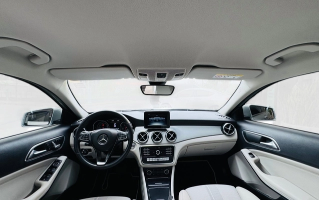 imagem-https://www.socarrao.com.br/sc-vehicle-images-prod/4319566/1791554870174-59QN95f45jxxTNG7jzIBTT1isfnh00MR.jpg