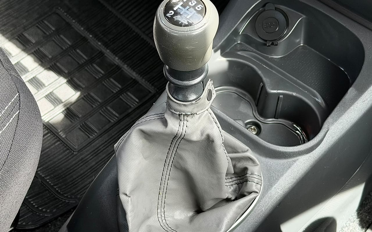 imagem-https://www.socarrao.com.br/sc-vehicle-images-prod/4319568/1791554883859-V2hhdHNBcHAgSW1hZ2UgMjAyNi0xMC0wOSBhdCAxMC41MS41Mi5qcGVn.jpeg