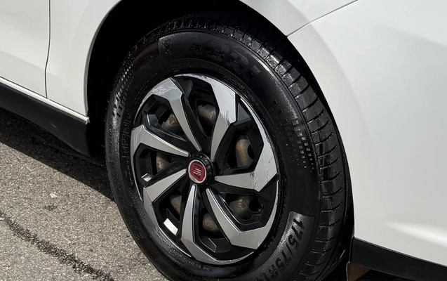 imagem-https://www.socarrao.com.br/sc-vehicle-images-prod/4319568/1791554884589-V2hhdHNBcHAgSW1hZ2UgMjAyNi0xMC0wOSBhdCAxMC41MS41MyAoMykuanBlZw.jpeg