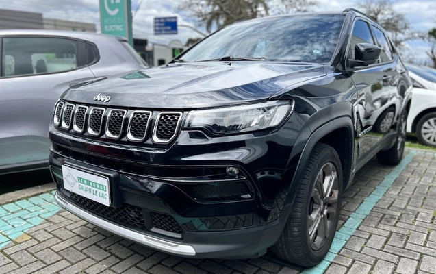 imagem-https://www.socarrao.com.br/sc-vehicle-images-prod/4319572/1791644961420-vehicle_image_1791644826_3dd4cfeb7bbd6ccbc459dcf9f7db484c.jpeg