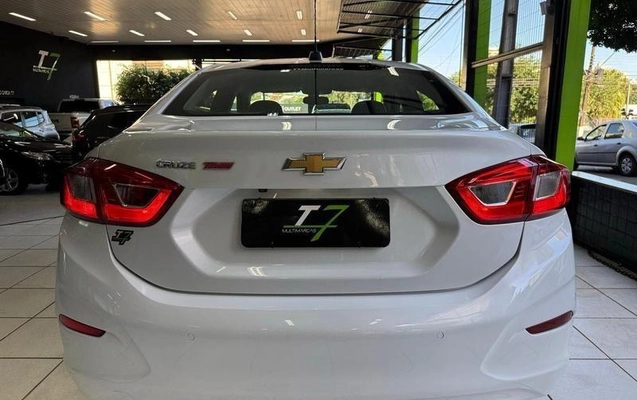 imagem-https://www.socarrao.com.br/sc-vehicle-images-prod/4319575/1791554987519-8370209_12_B_60cbbe8fee.jpeg
