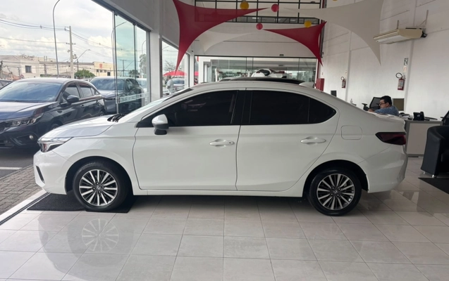 imagem-https://www.socarrao.com.br/sc-vehicle-images-prod/4319580/1791555068686-8539UtQE3mvZcRohndLj745uNb9yxgWx.jpg