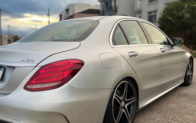 imagem-https://www.socarrao.com.br/sc-vehicle-images-prod/4319584/1791555160414-NzlmNWI0YjgtYzA2Mi00NTgwLWJlMjgtYzAzZDNjNmVkMjhiLmpwZWc.jpeg
