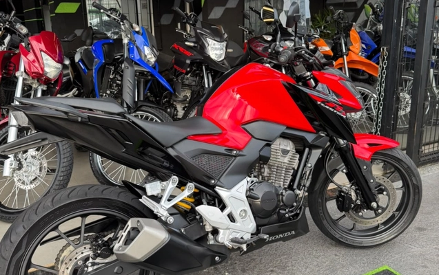 imagem-https://www.socarrao.com.br/sc-vehicle-images-prod/4319599/1791555137162-V2hhdHNBcHAgSW1hZ2UgMjAyNi0xMC0wOCBhdCAxMS4zMi4xMiAoMykuanBlZw.jpeg
