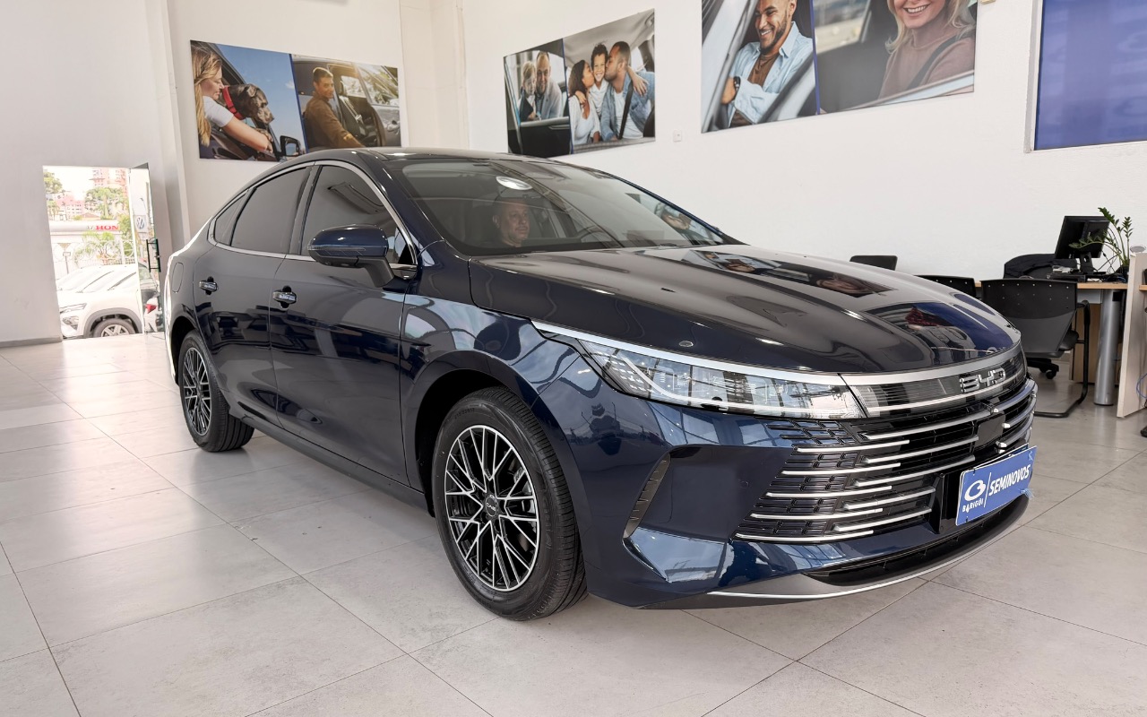 Byd King 2027 Azul — foto 1 de 3