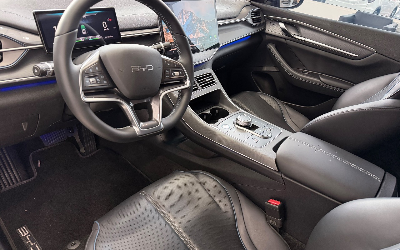 imagem-https://www.socarrao.com.br/sc-vehicle-images-prod/4319687/1791556157745-MTA3YjAyZDMtZWQzYi00MzRmLWE4OGEtZDQxNzM2ZDdlMWYxLmpwZWc.jpeg