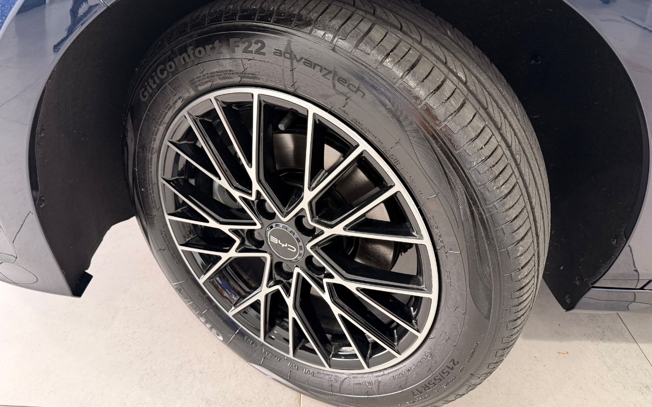imagem-https://www.socarrao.com.br/sc-vehicle-images-prod/4319687/1791556158047-OWI3OGJiMTEtOTA4Yi00M2ZkLTk0YjktMDUxNGViOTBmNmRhLmpwZWc.jpeg