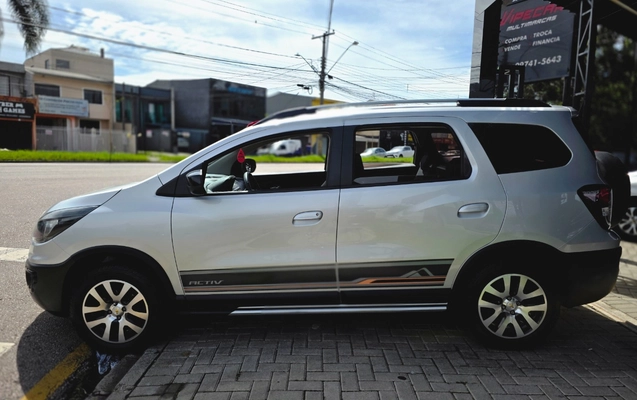imagem-https://www.socarrao.com.br/sc-vehicle-images-prod/4319792/1791556483461-MjAyNjEwMDlfMDk0ODMwLmpwZw.jpg