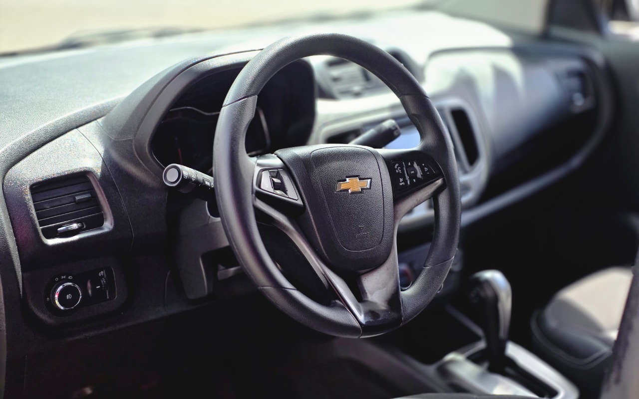 imagem-https://www.socarrao.com.br/sc-vehicle-images-prod/4319792/1791556484561-MjAyNjEwMDlfMDk1MjA4LmpwZw.jpg