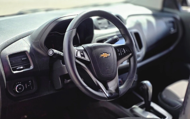 imagem-https://www.socarrao.com.br/sc-vehicle-images-prod/4319792/1791556484561-MjAyNjEwMDlfMDk1MjA4LmpwZw.jpg