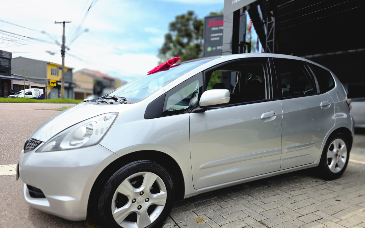 imagem-https://www.socarrao.com.br/sc-vehicle-images-prod/4319798/1791556567529-MjAyNjEwMDlfMTAxNDU0LmpwZw.jpg