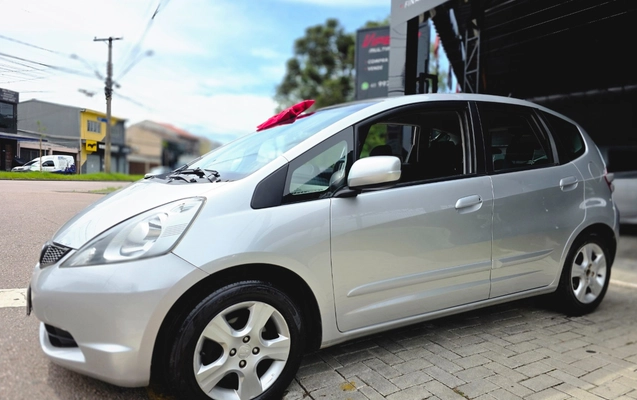 imagem-https://www.socarrao.com.br/sc-vehicle-images-prod/4319798/1791556567529-MjAyNjEwMDlfMTAxNDU0LmpwZw.jpg
