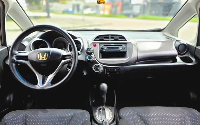 imagem-https://www.socarrao.com.br/sc-vehicle-images-prod/4319798/1791556568323-MjAyNjEwMDlfMTAxNzA4LmpwZw.jpg