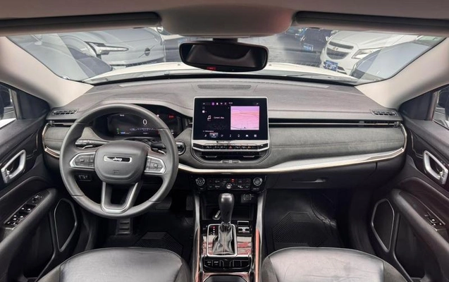 imagem-https://www.socarrao.com.br/sc-vehicle-images-prod/4319831/1791556731683-8558807_13_B_d79f4b58a4.jpeg