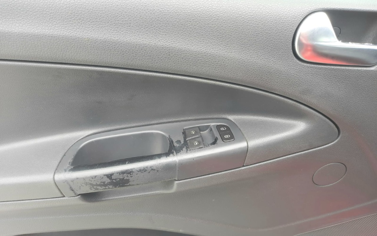 imagem-https://www.socarrao.com.br/sc-vehicle-images-prod/4319854/1791561576829-MTEuanBlZw.jpeg