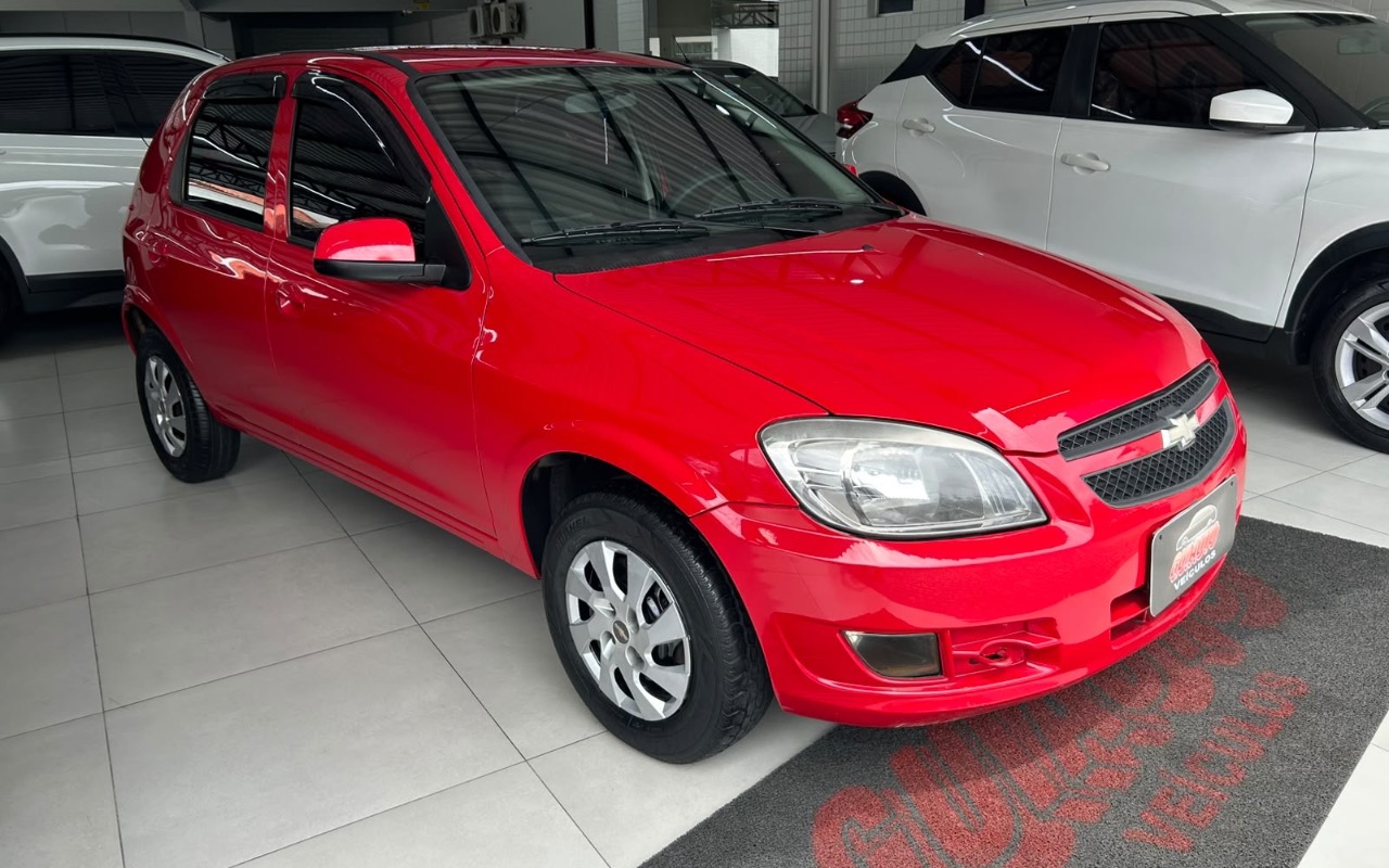 imagem-https://www.socarrao.com.br/sc-vehicle-images-prod/4319896/1791557128602-YmRhNjk3N2QtMGJmNS00OTk1LWIzNmYtZDkzMGRiZWJkNzZkLmpwZWc.jpeg