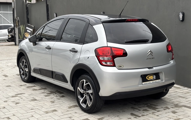 imagem-https://www.socarrao.com.br/sc-vehicle-images-prod/43199/1785174180289-003_e3f2f4e8ea89b8b47a8940f5d16490c5.jpeg