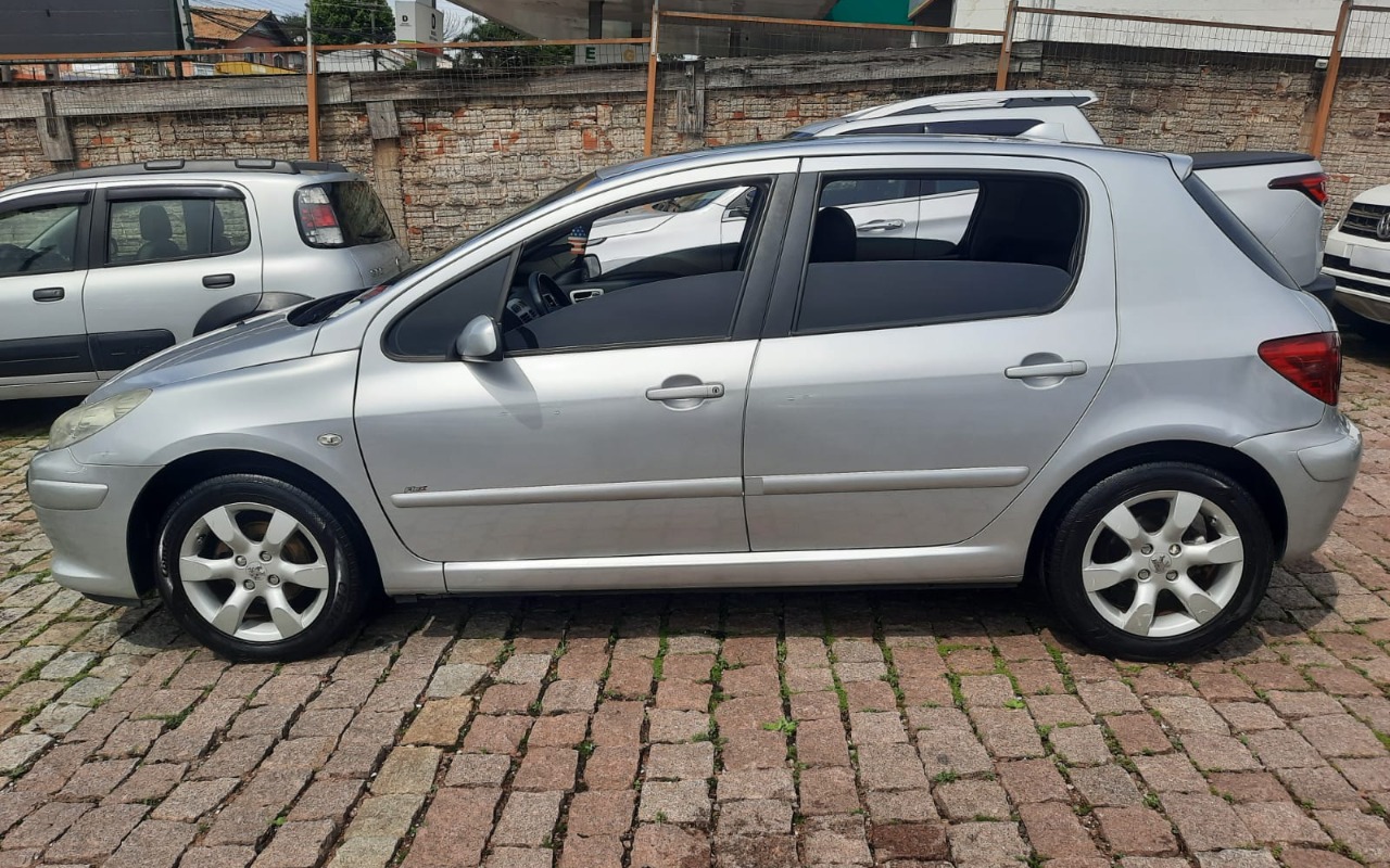 imagem-https://www.socarrao.com.br/sc-vehicle-images-prod/4320024/1791558120167-V2hhdHNBcHAgSW1hZ2UgMjAyNi0xMC0wOSBhdCAxMS4wMC4wMS5qcGVn.jpeg