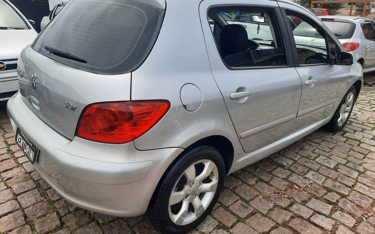 imagem-https://www.socarrao.com.br/sc-vehicle-images-prod/4320024/1791558120327-V2hhdHNBcHAgSW1hZ2UgMjAyNi0xMC0wOSBhdCAxMS4wMC4wMiAoMSkuanBlZw.jpeg