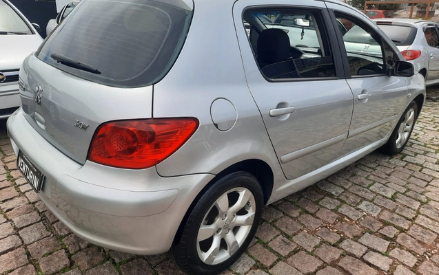 imagem-https://www.socarrao.com.br/sc-vehicle-images-prod/4320024/1791558120327-V2hhdHNBcHAgSW1hZ2UgMjAyNi0xMC0wOSBhdCAxMS4wMC4wMiAoMSkuanBlZw.jpeg