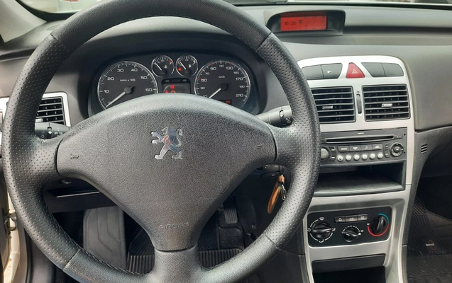 imagem-https://www.socarrao.com.br/sc-vehicle-images-prod/4320024/1791558121115-V2hhdHNBcHAgSW1hZ2UgMjAyNi0xMC0wOSBhdCAxMS4wMC4wNi5qcGVn.jpeg