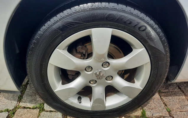 imagem-https://www.socarrao.com.br/sc-vehicle-images-prod/4320024/1791558121362-V2hhdHNBcHAgSW1hZ2UgMjAyNi0xMC0wOSBhdCAxMS4wMC4wOCAoMSkuanBlZw.jpeg