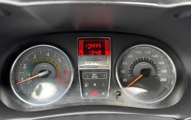 imagem-https://www.socarrao.com.br/sc-vehicle-images-prod/4320037/1791558217662-8558119_6_B_6524ae1986.jpeg