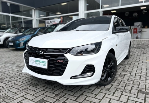 Chevrolet Onix 2023 Branco — foto 1 de 3