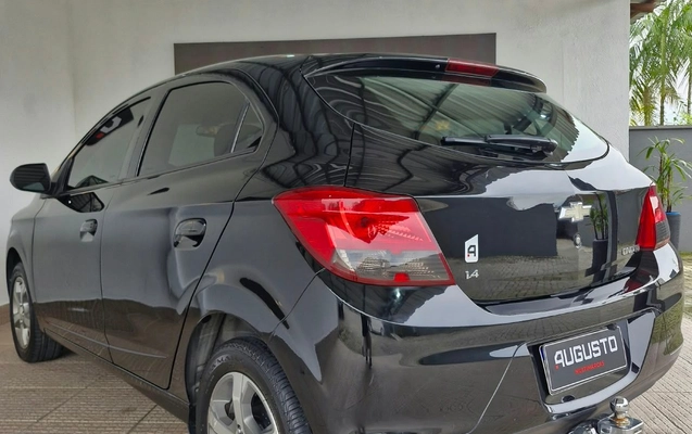 imagem-https://www.socarrao.com.br/sc-vehicle-images-prod/4320230/1791559329147-41151324643740c297b2e17353185c3b_1791559202471.jpg