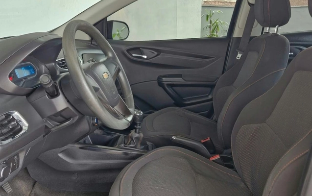 imagem-https://www.socarrao.com.br/sc-vehicle-images-prod/4320230/1791559329157-7a1f60a06670422caedbb0c8a46c6ce2_1791559202502.jpg