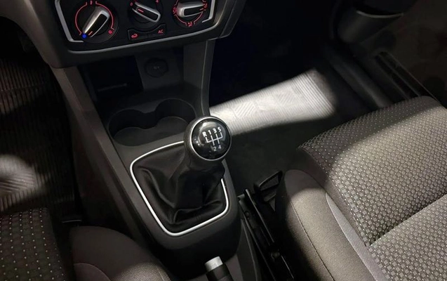 imagem-https://www.socarrao.com.br/sc-vehicle-images-prod/4320242/1791572198157-8552652_0_B_2a602ad1d1.jpeg