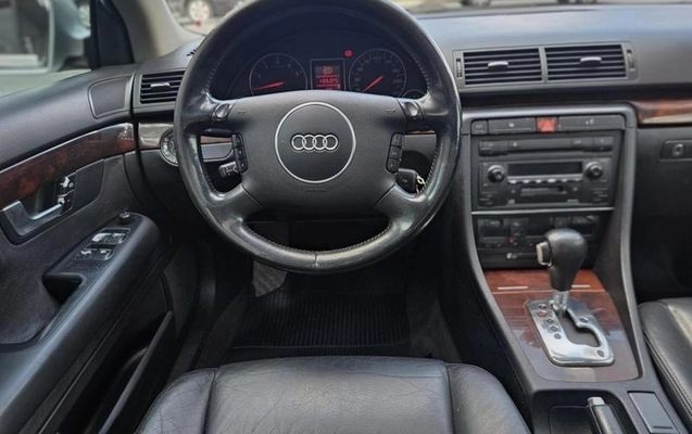 imagem-https://www.socarrao.com.br/sc-vehicle-images-prod/4320306/1792429323025-8554193_0_B_a95cecdb03.jpeg