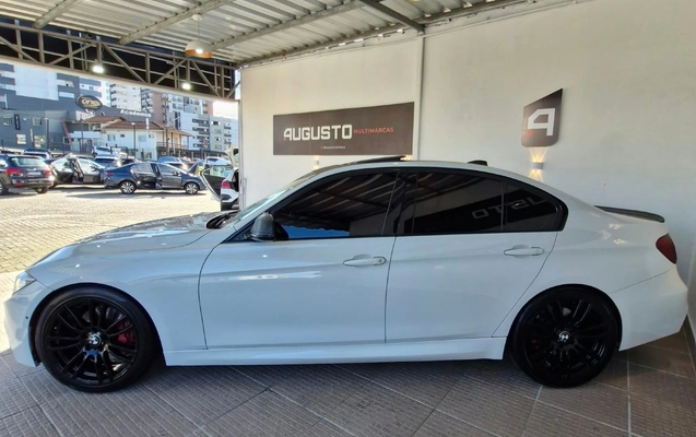 imagem-https://www.socarrao.com.br/sc-vehicle-images-prod/4320310/1791559898094-9e72c2f98f82461187ebdd5440fcf1bd_1791559746766.jpg