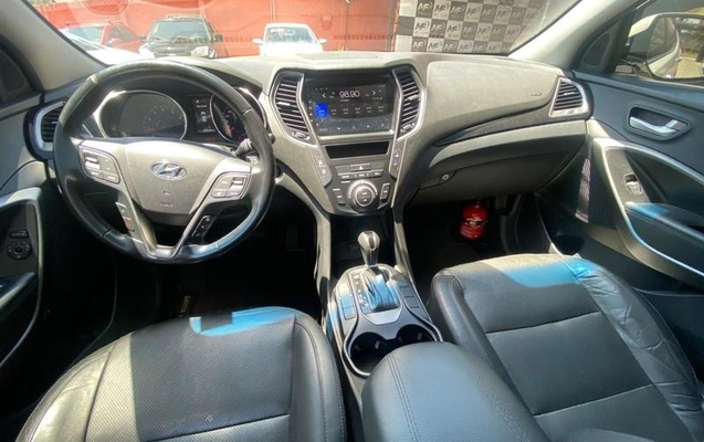 imagem-https://www.socarrao.com.br/sc-vehicle-images-prod/4320340/1791560255015-8556151_12_B_5212b73148.jpeg