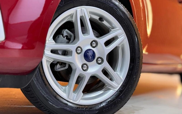 imagem-https://www.socarrao.com.br/sc-vehicle-images-prod/4320353/1791560354410-8551007_3_B_5a6178c869.jpeg