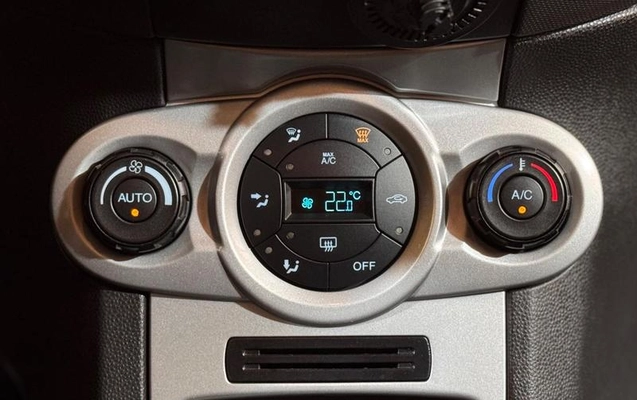 imagem-https://www.socarrao.com.br/sc-vehicle-images-prod/4320353/1791560354429-8551007_14_B_fab1d45fe0.jpeg