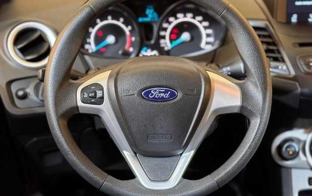 imagem-https://www.socarrao.com.br/sc-vehicle-images-prod/4320353/1791560354432-8551007_16_B_4911219c00.jpeg