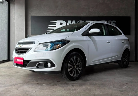 Chevrolet Onix 2015 Branco — foto 1 de 3
