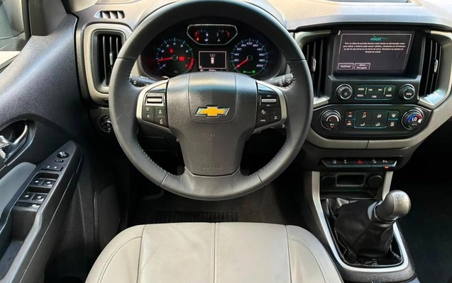 imagem-https://www.socarrao.com.br/sc-vehicle-images-prod/4320434/1791561032233-8529180_2_B_186c86bac3.jpeg