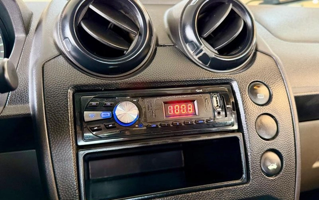 imagem-https://www.socarrao.com.br/sc-vehicle-images-prod/4320436/1791561061804-8555391_12_B_b0f0f91b7d.jpeg
