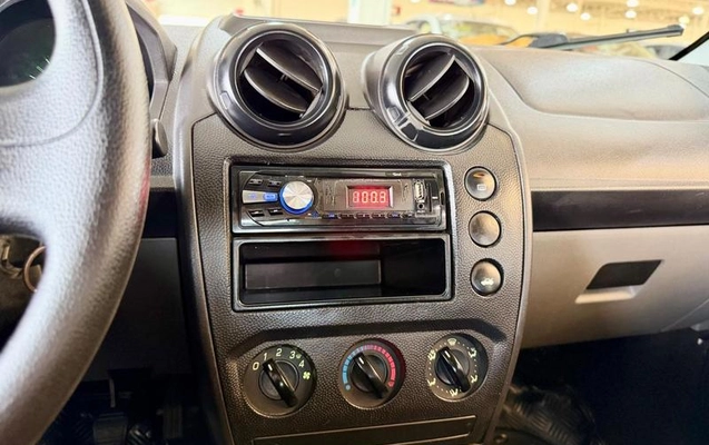 imagem-https://www.socarrao.com.br/sc-vehicle-images-prod/4320436/1791561061805-8555391_13_B_2e0f3b1cb4.jpeg