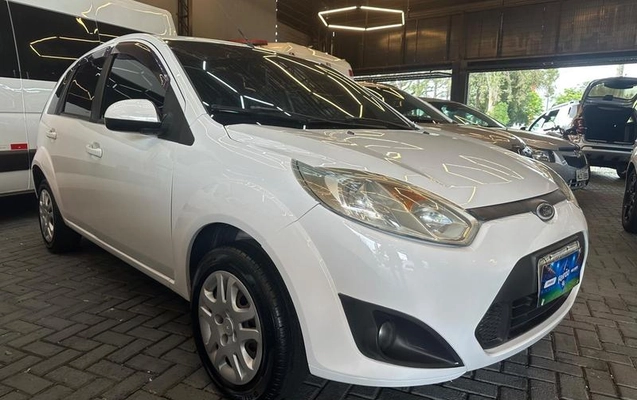 imagem-https://www.socarrao.com.br/sc-vehicle-images-prod/4320467/1791561212411-8513992_12_B_f3603ef675.jpeg