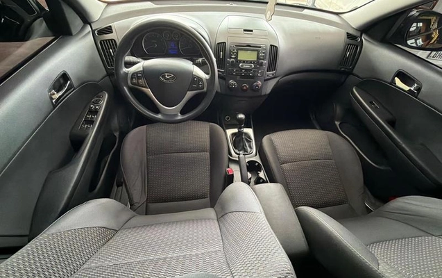 imagem-https://www.socarrao.com.br/sc-vehicle-images-prod/4320486/1791561299680-8559122_15_B_323d1f9329.jpeg