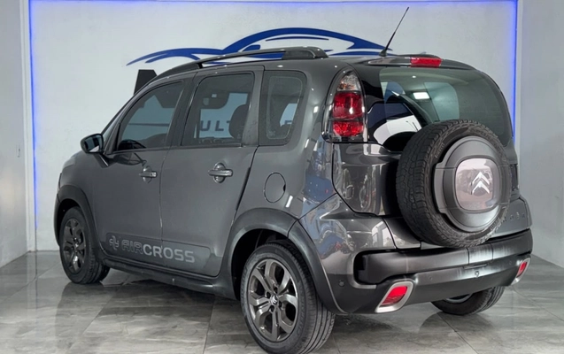 imagem-https://www.socarrao.com.br/sc-vehicle-images-prod/4320512/1791561570523-7_125909.jpg