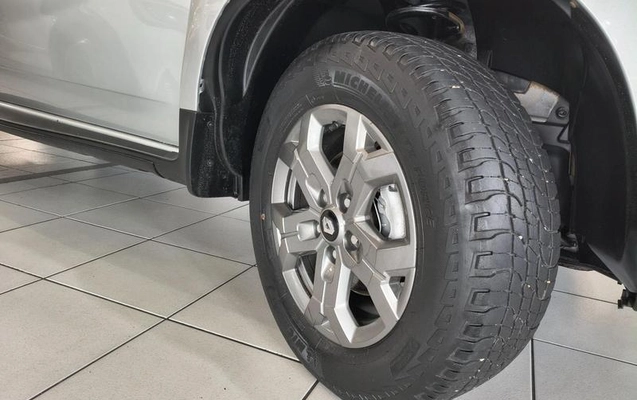 imagem-https://www.socarrao.com.br/sc-vehicle-images-prod/4320525/1792251270554-8558965_8_B_983647d836.jpeg