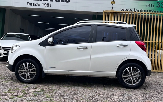 imagem-https://www.socarrao.com.br/sc-vehicle-images-prod/4320537/1791561766263-SU1HXzM0NTkuanBlZw.jpeg
