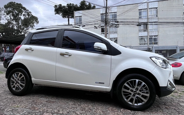 imagem-https://www.socarrao.com.br/sc-vehicle-images-prod/4320537/1791561766458-SU1HXzM0NjIuanBlZw.jpeg