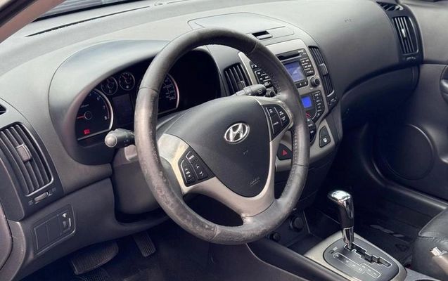 imagem-https://www.socarrao.com.br/sc-vehicle-images-prod/4320552/1791896887722-8558506_11_B_86b1a6a12c.jpeg